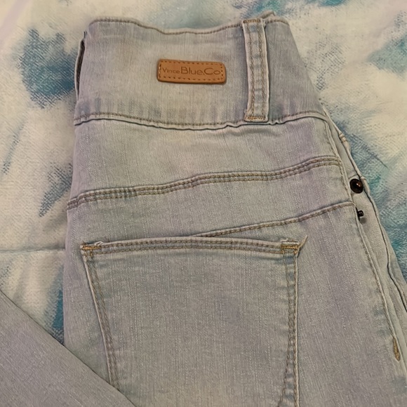 Cute light blue jeans - Picture 2 of 11